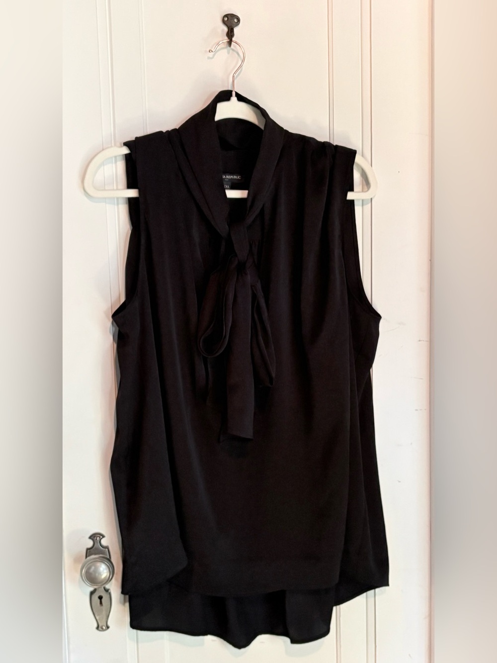 Banana Republic Women's Black Blouse | Cutout with Tie/Bow | size XXL
